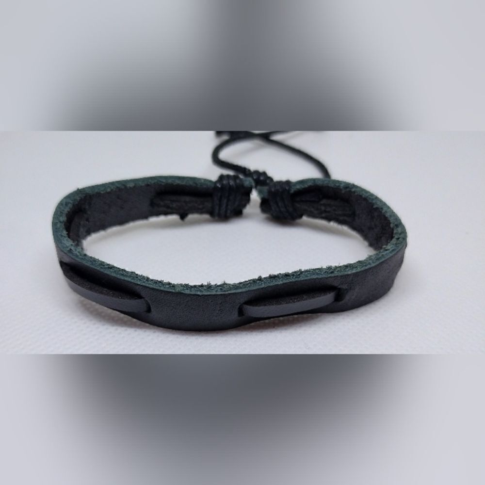 Men's bracelet leather black new d91